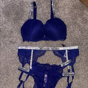 Victoria's Secret Deep Blue Lace Bra Set